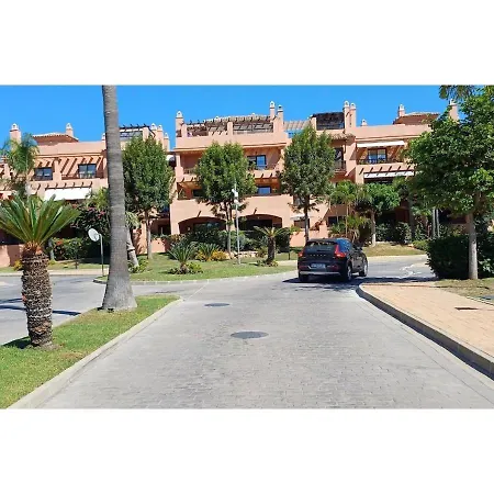 Sunbeach Hacienda Daire Estepona